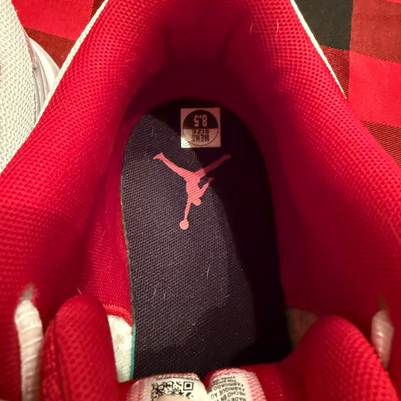 Jordan Max - Picture 5 of 6